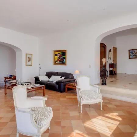 La Chantori Villa *